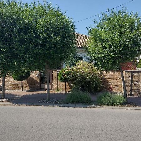 Dunajská Streda Jasmina 빌라 외부 사진